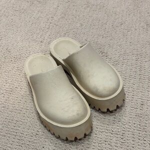 Jeffrey Campbell Cream Platform Mules